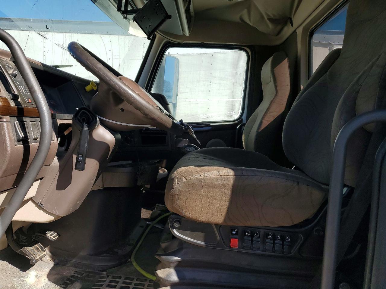 2017 VOLVO VNL — снимка 5