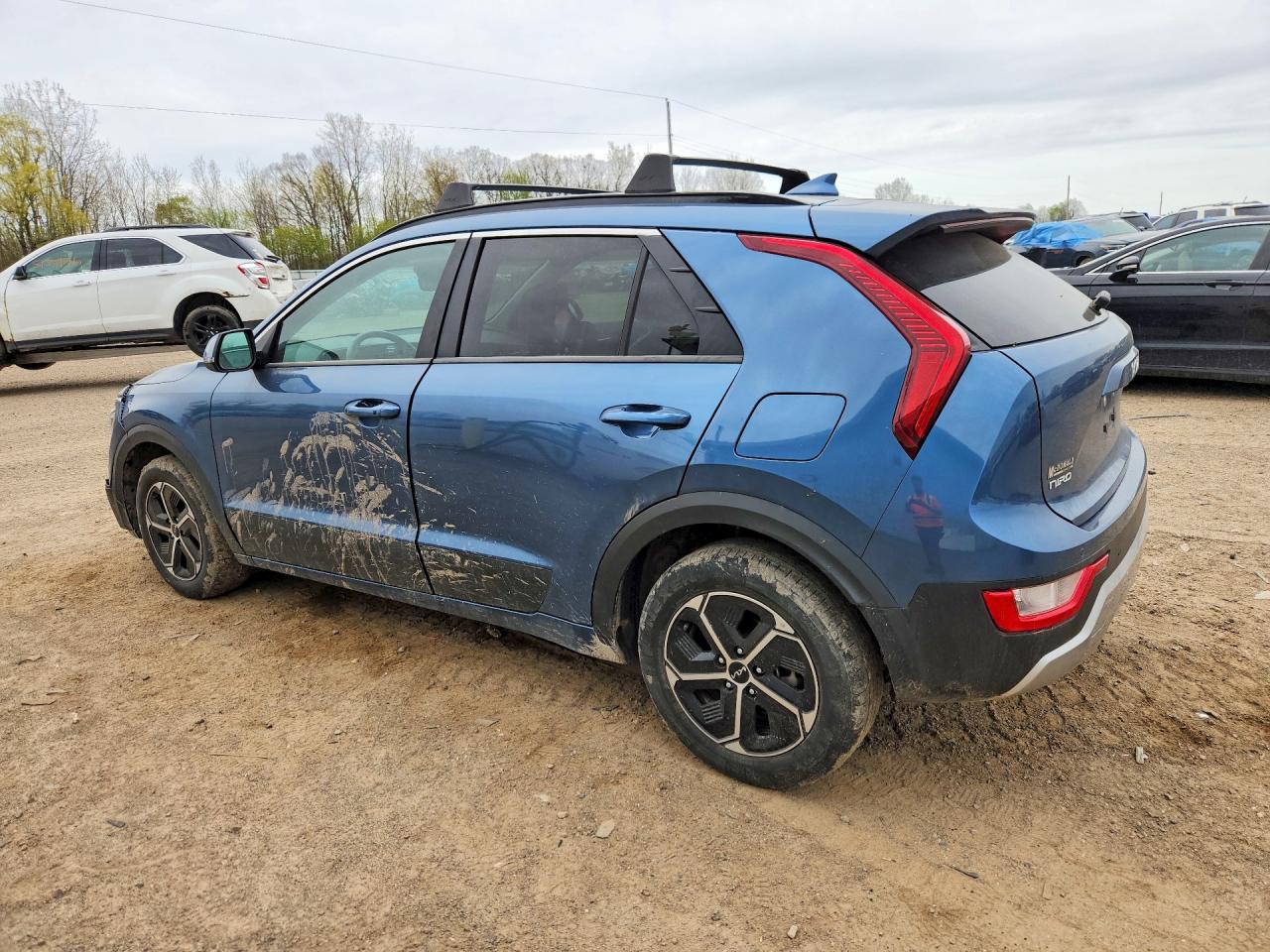 2024 KIA NIRO EX — снимка 2
