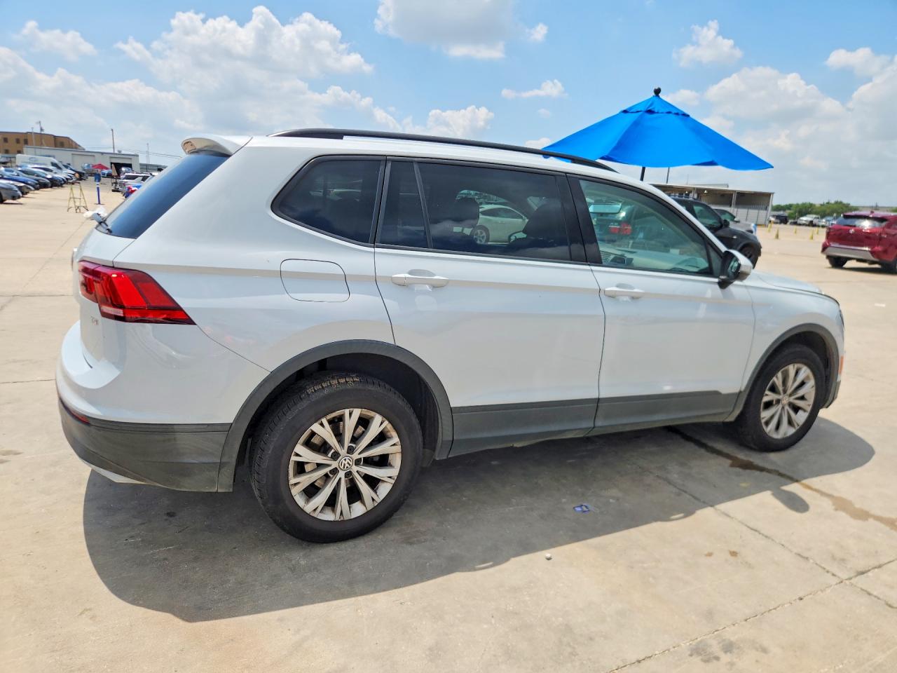 2018 VOLKSWAGEN TIGUAN S — снимка 3