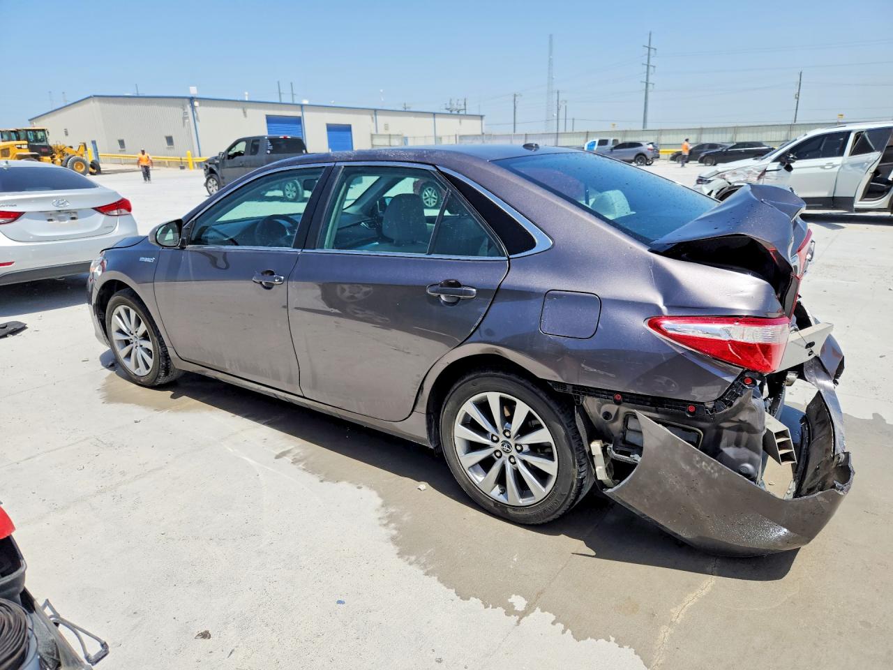2015 TOYOTA CAMRY HYBRID XLE — снимка 2