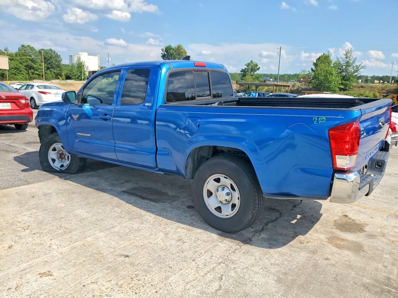 2017 TOYOTA TACOMA SR5 — снимка 2