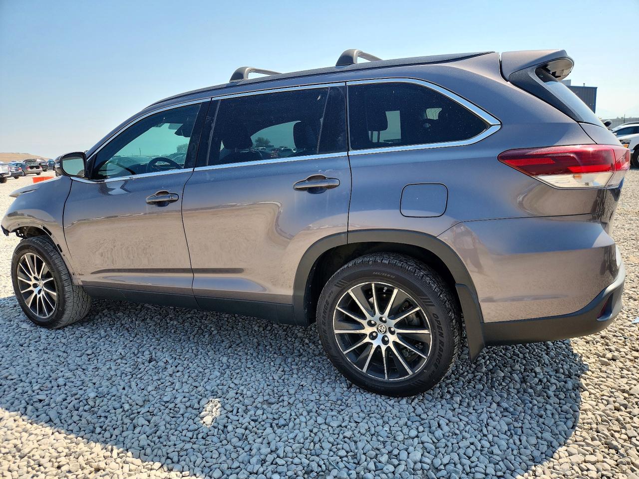 2019 TOYOTA HIGHLANDER SE — снимка 2