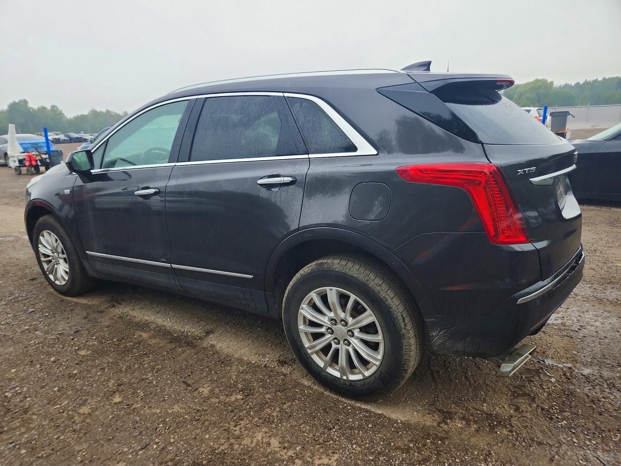 2017 CADILLAC XT5 — снимка 2