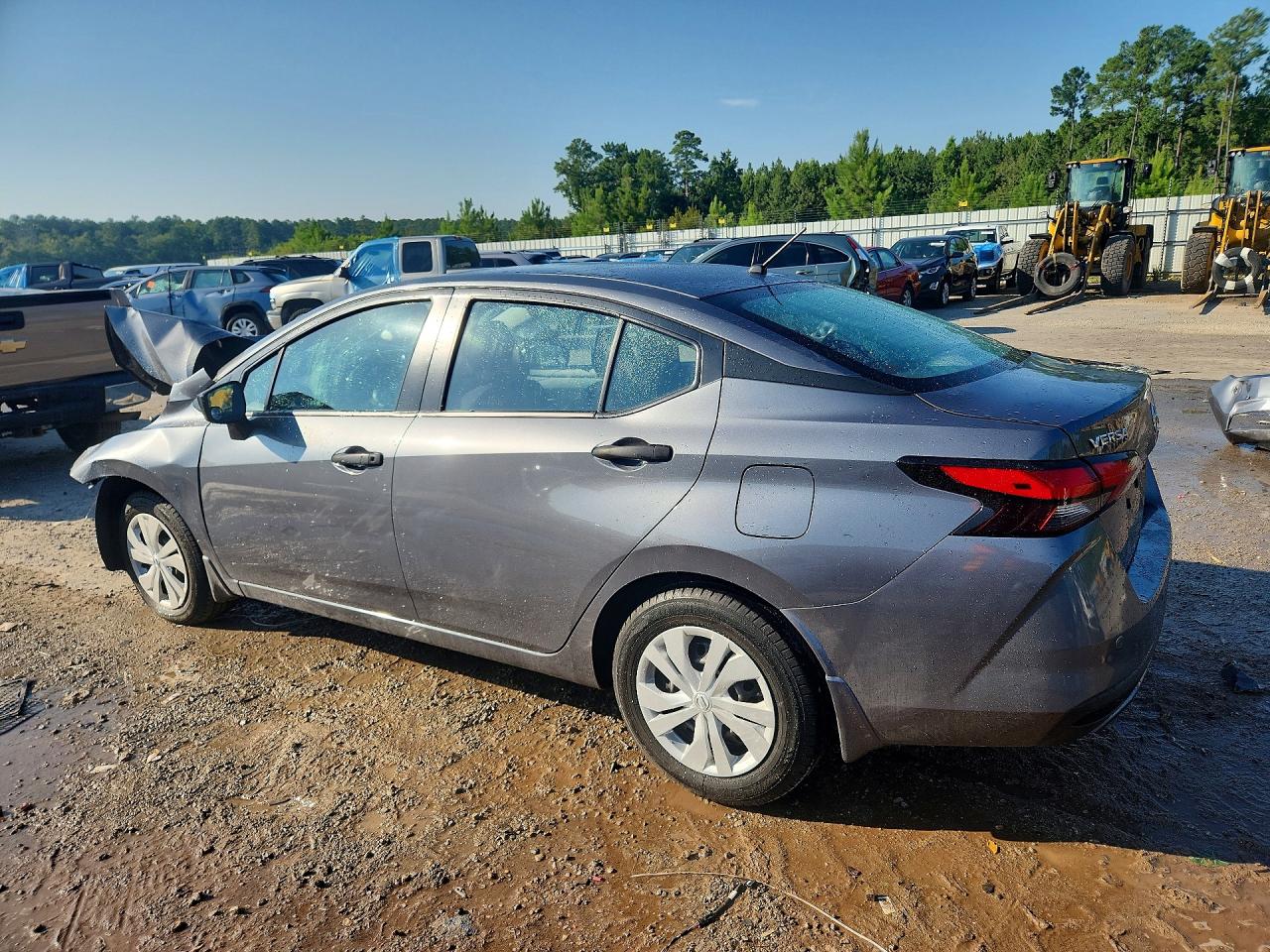 2021 NISSAN VERSA S — снимка 2