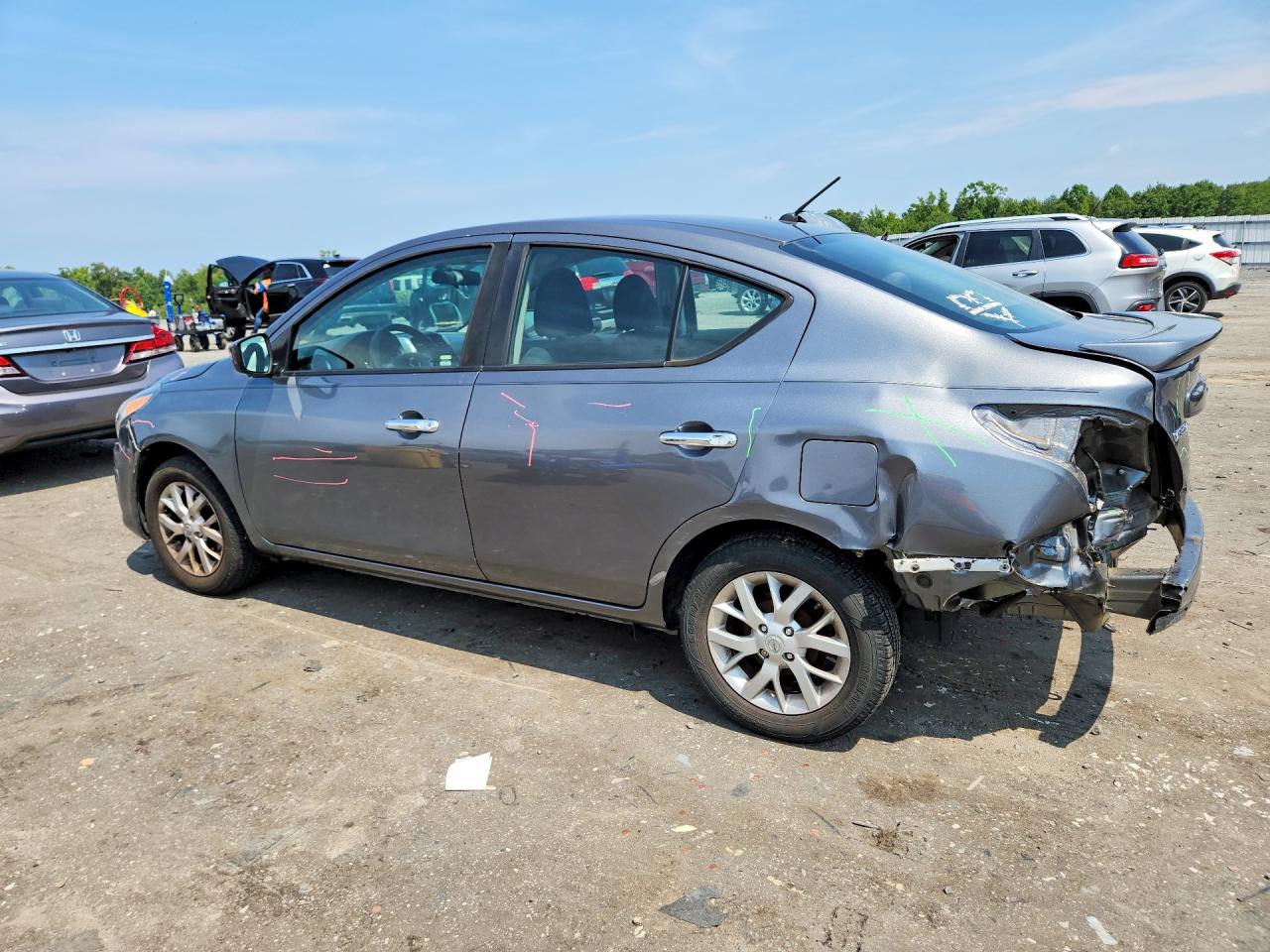 2016 NISSAN VERSA 1.6 SV — снимка 2