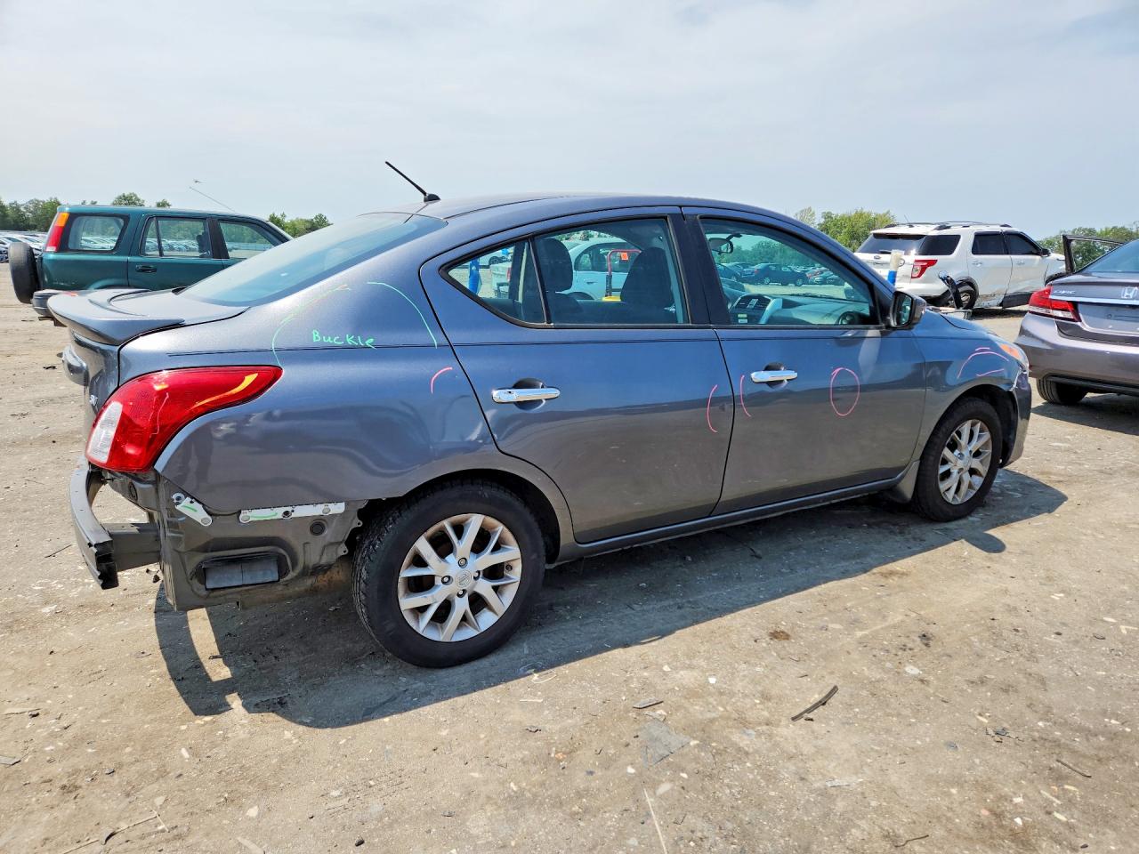 2016 NISSAN VERSA 1.6 SV — снимка 3