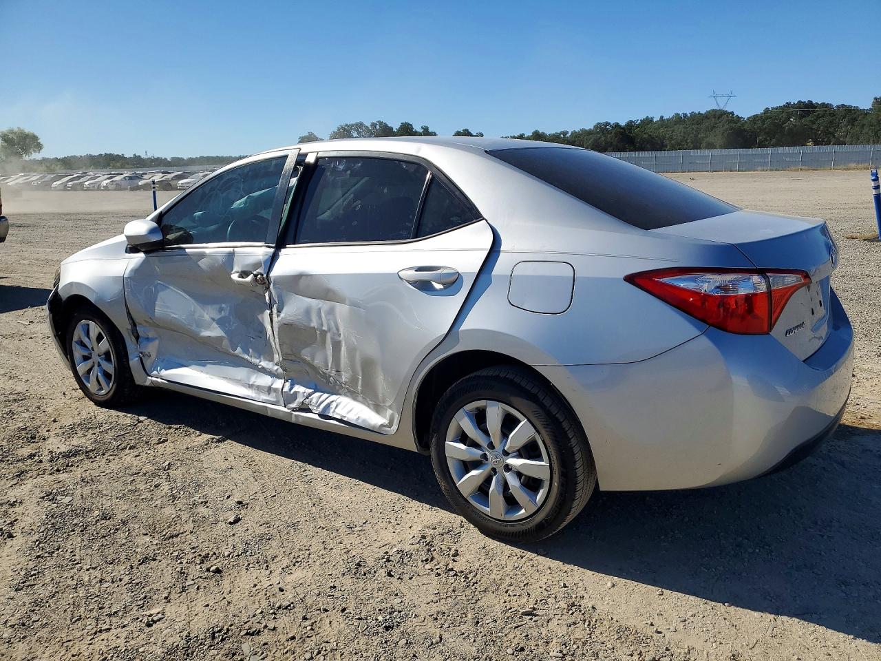 2016 TOYOTA COROLLA LE — снимка 2