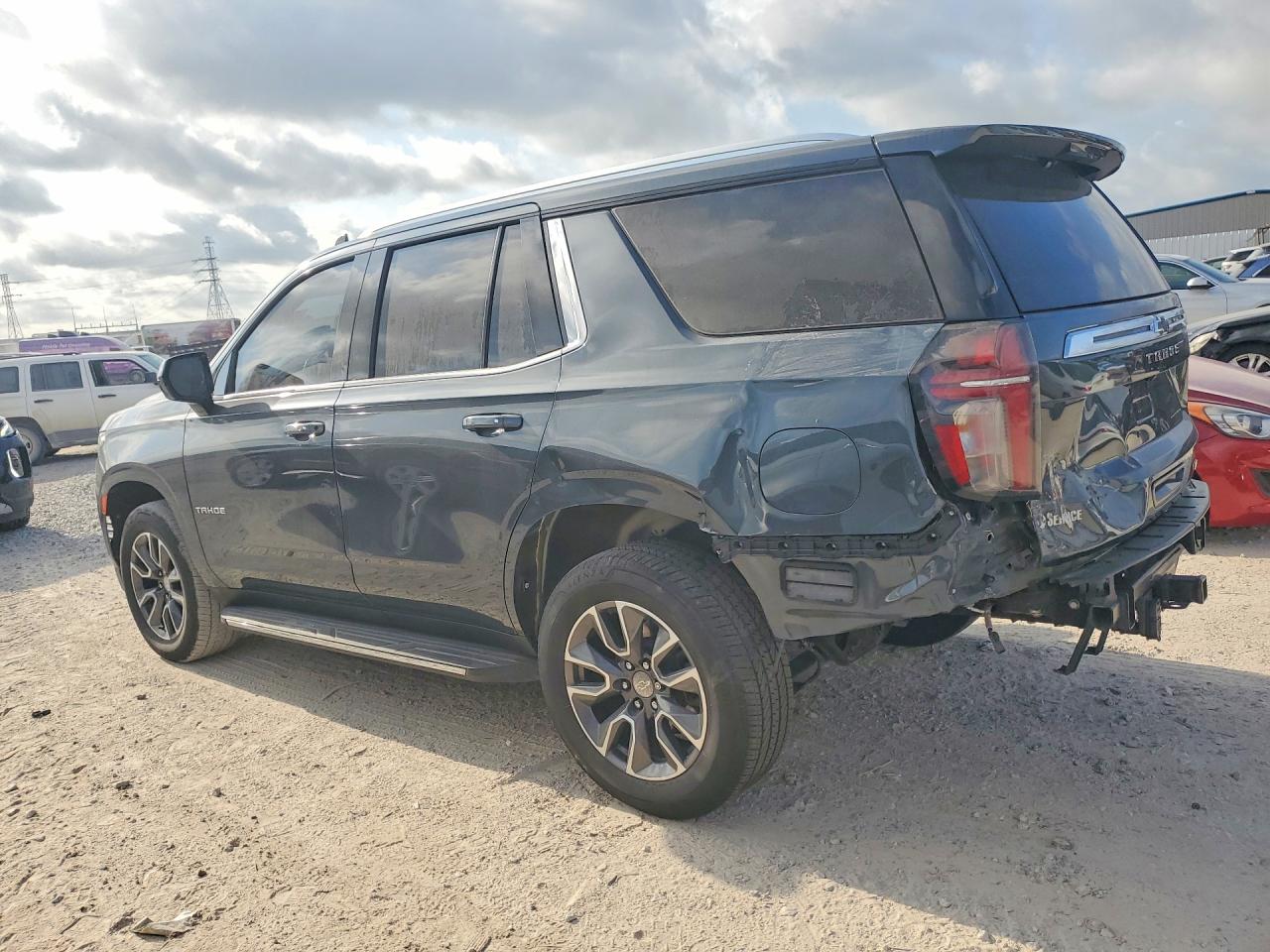 2021 CHEVROLET TAHOE C1500 LT — снимка 2