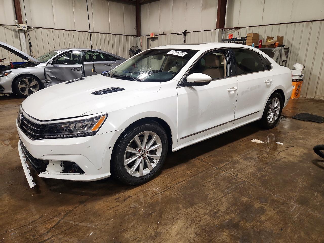 2017 VOLKSWAGEN PASSAT SEL PREMIUM