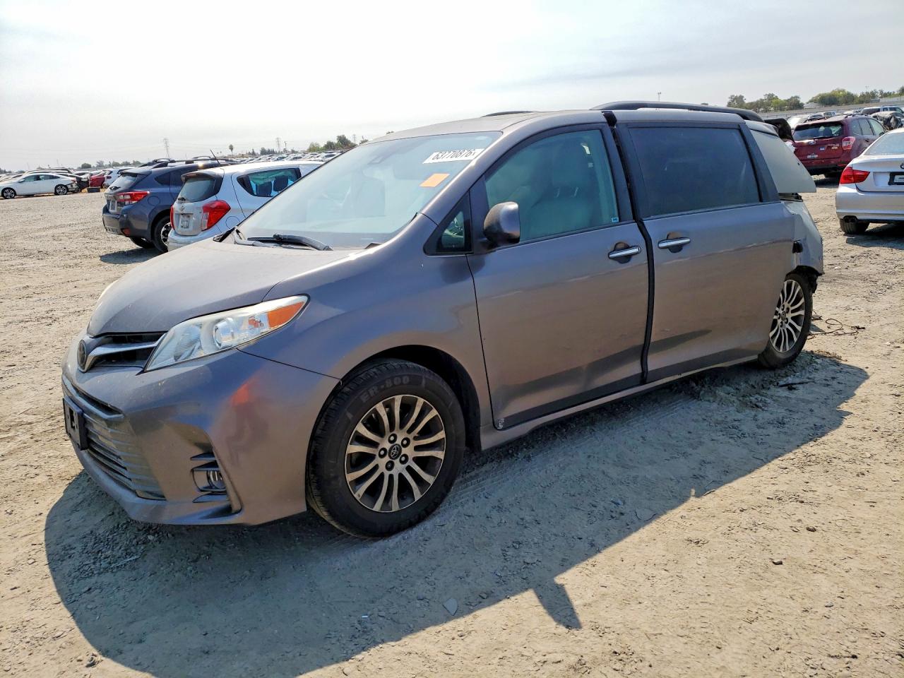 2019 TOYOTA SIENNA XLE 8-PASSENGER