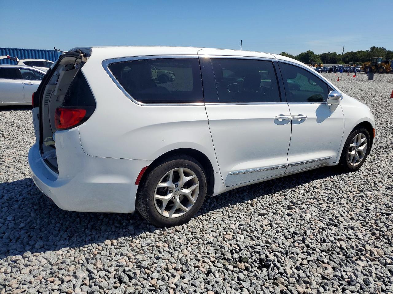 2019 CHRYSLER PACIFICA LIMITED — снимка 3
