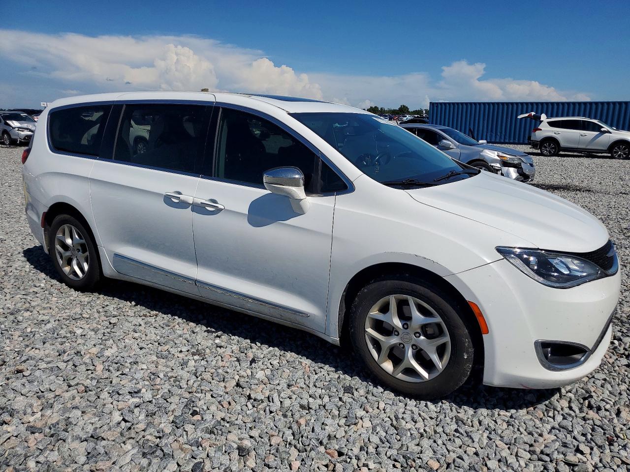 2019 CHRYSLER PACIFICA LIMITED — снимка 4