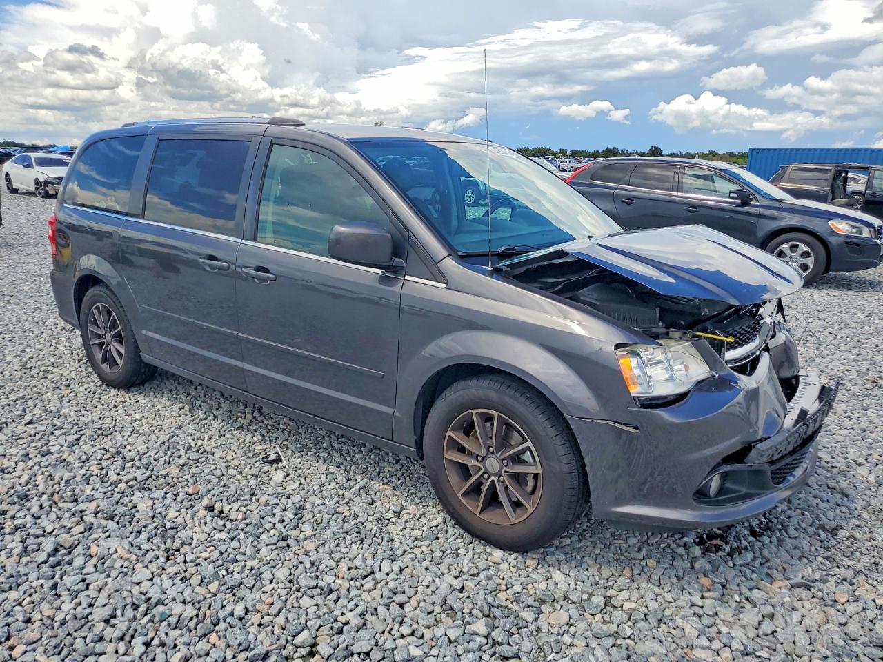 2017 DODGE GRAND CARAVAN SXT — снимка 4