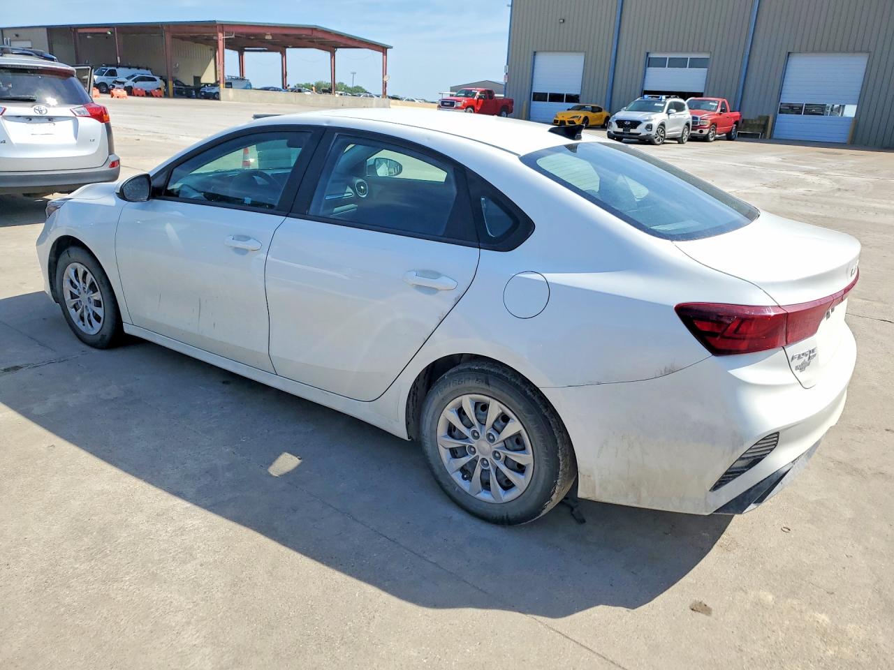 2023 KIA FORTE LX — снимка 2