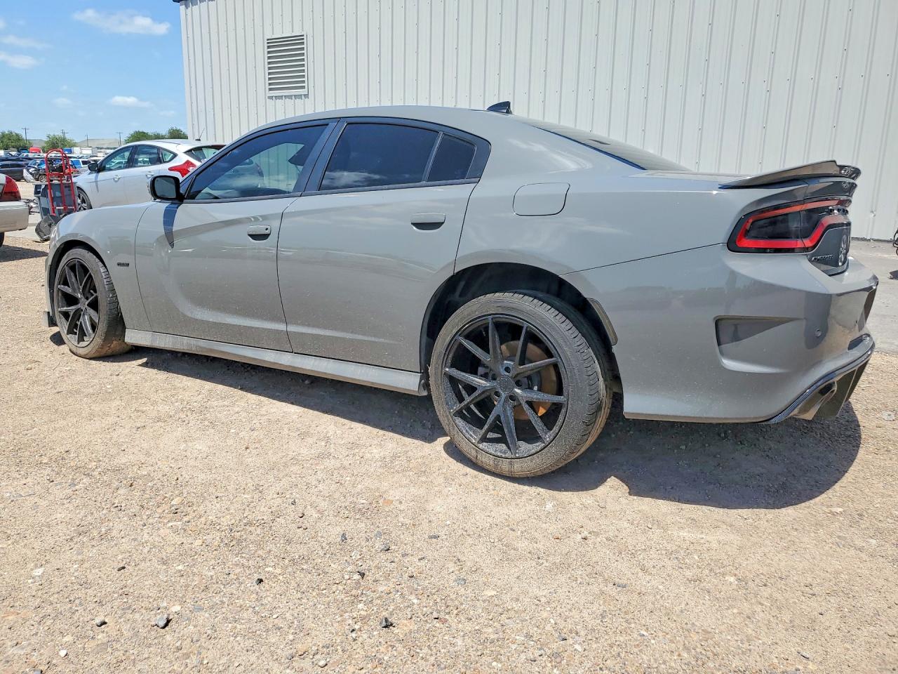 2019 DODGE CHARGER R — снимка 2