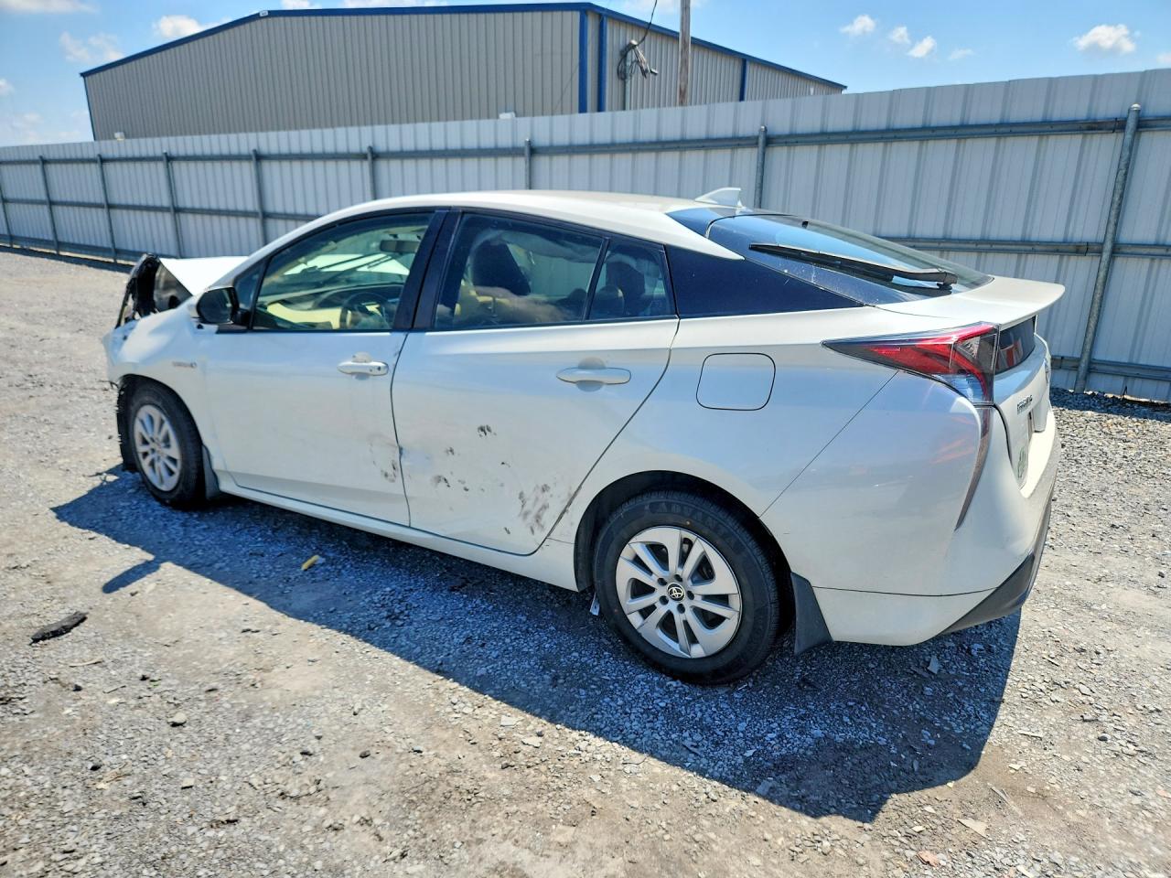 2016 TOYOTA PRIUS TWO — снимка 2