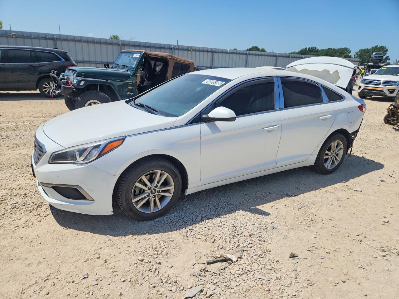 2017 HYUNDAI SONATA SE