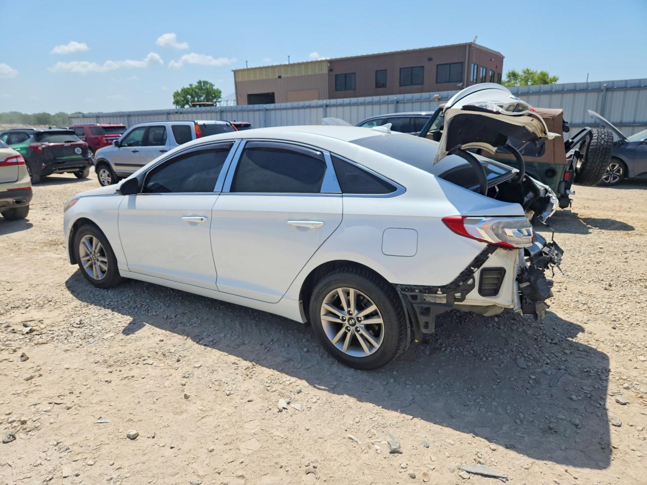 2017 HYUNDAI SONATA SE — снимка 2