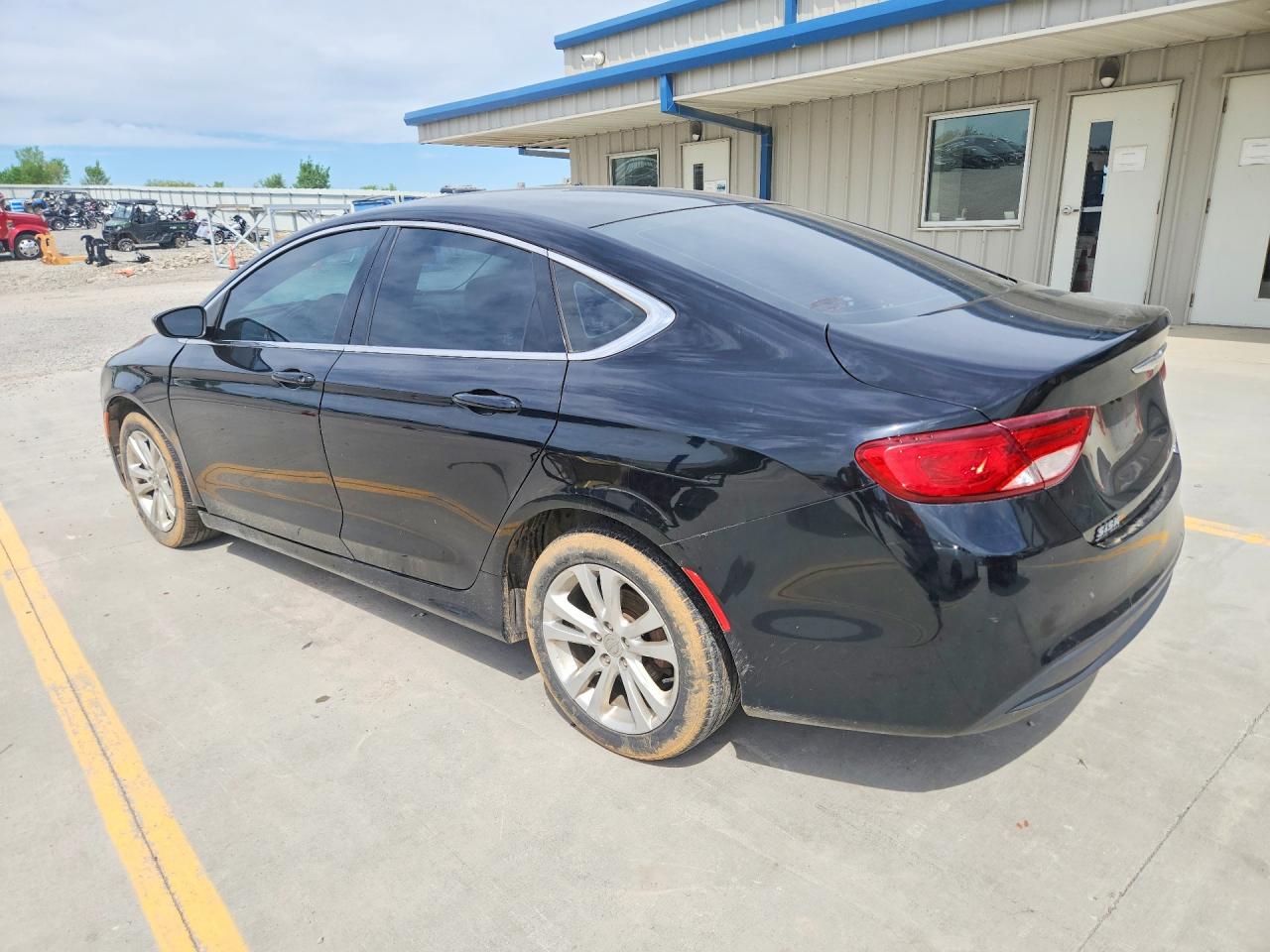 2016 CHRYSLER 200 LX — снимка 2