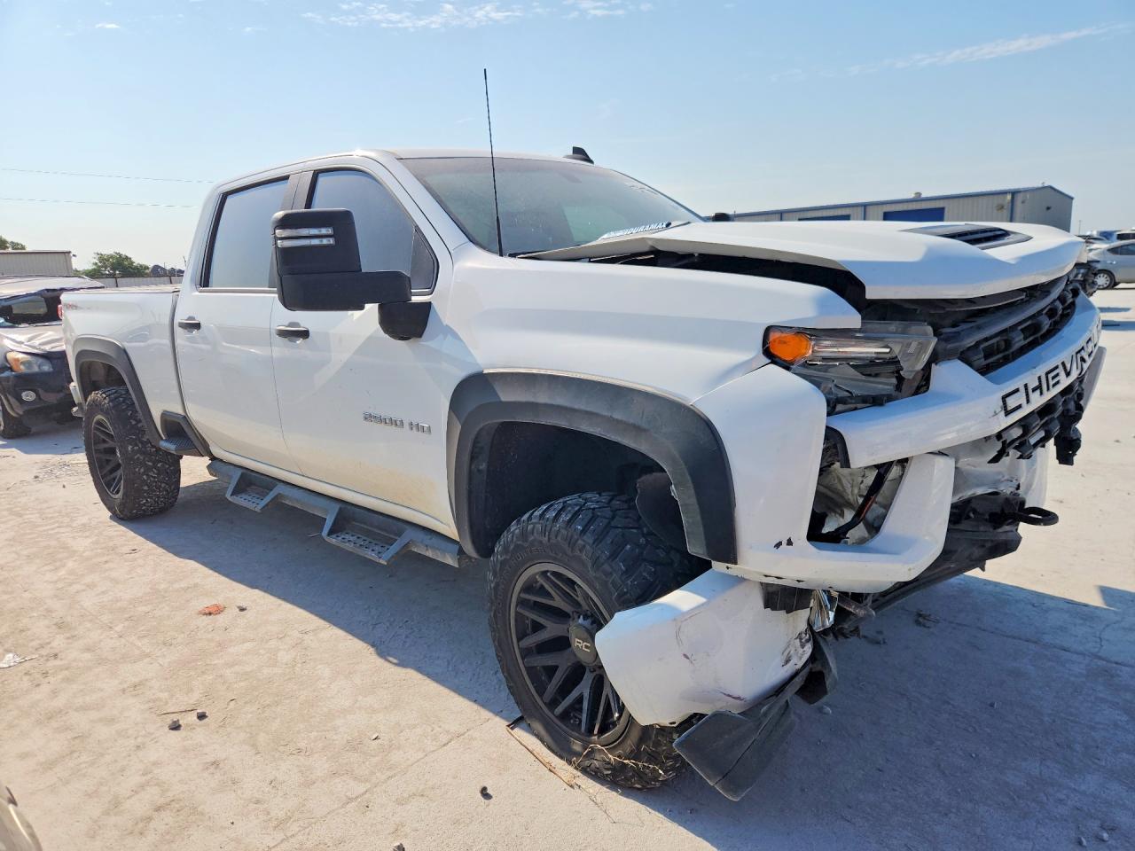 2021 CHEVROLET SILVERADO K2500 CUSTOM — снимка 4