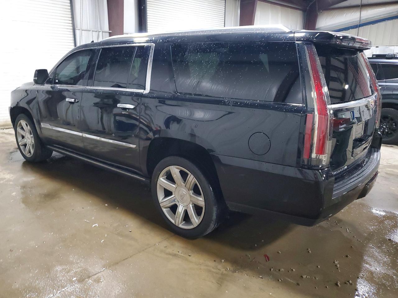 2016 CADILLAC ESCALADE ESV PREMIUM — снимка 2