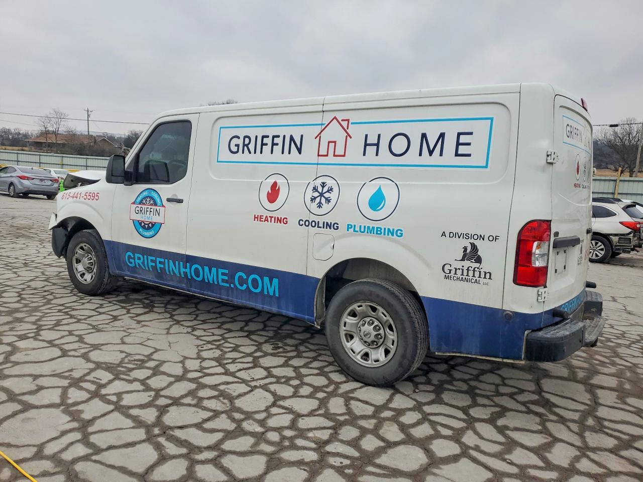 2018 NISSAN NV 2500 HD SV — снимка 2