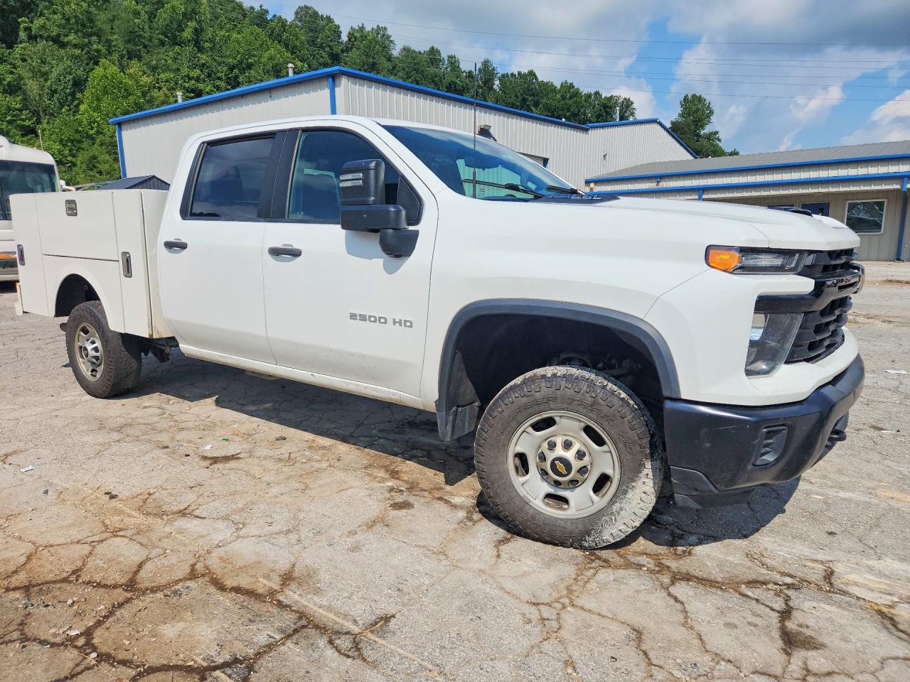 2024 CHEVROLET SILVERADO K2500 HEAVY DUTY — снимка 4