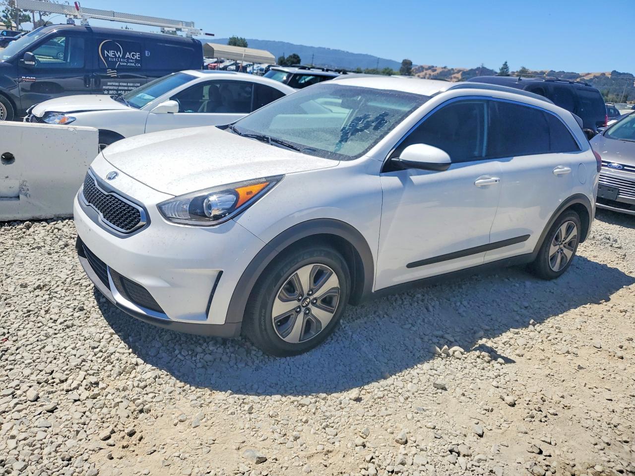 2018 KIA NIRO LX