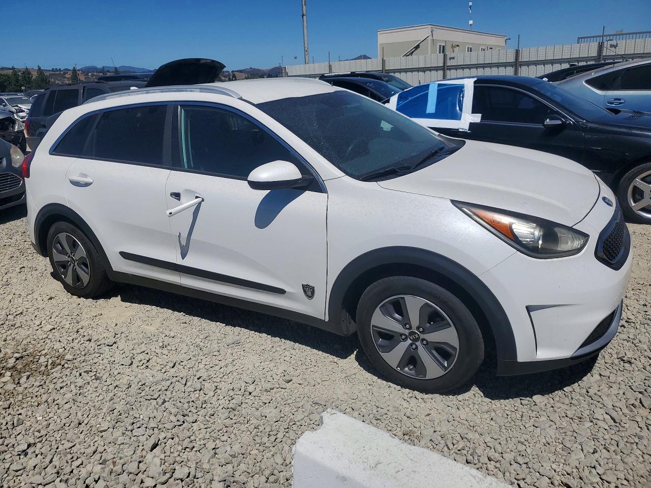 2018 KIA NIRO LX — снимка 4