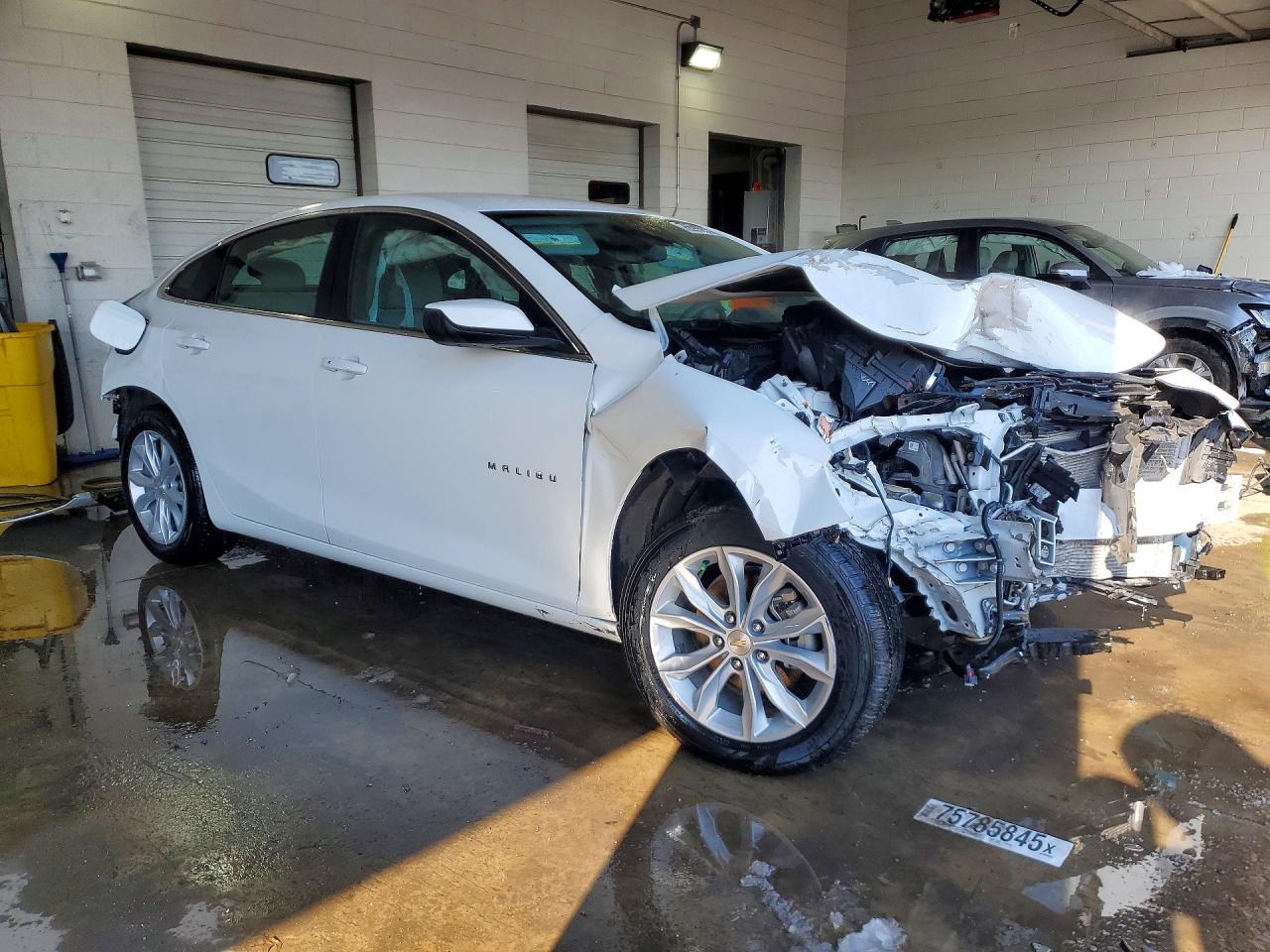 2025 CHEVROLET MALIBU LT — снимка 4