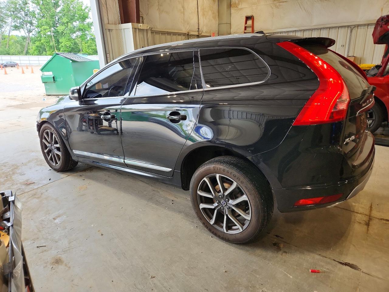 2017 VOLVO XC60 T6 DYNAMIC — снимка 2