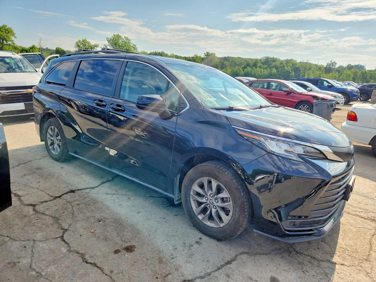 2023 TOYOTA SIENNA LE — снимка 4