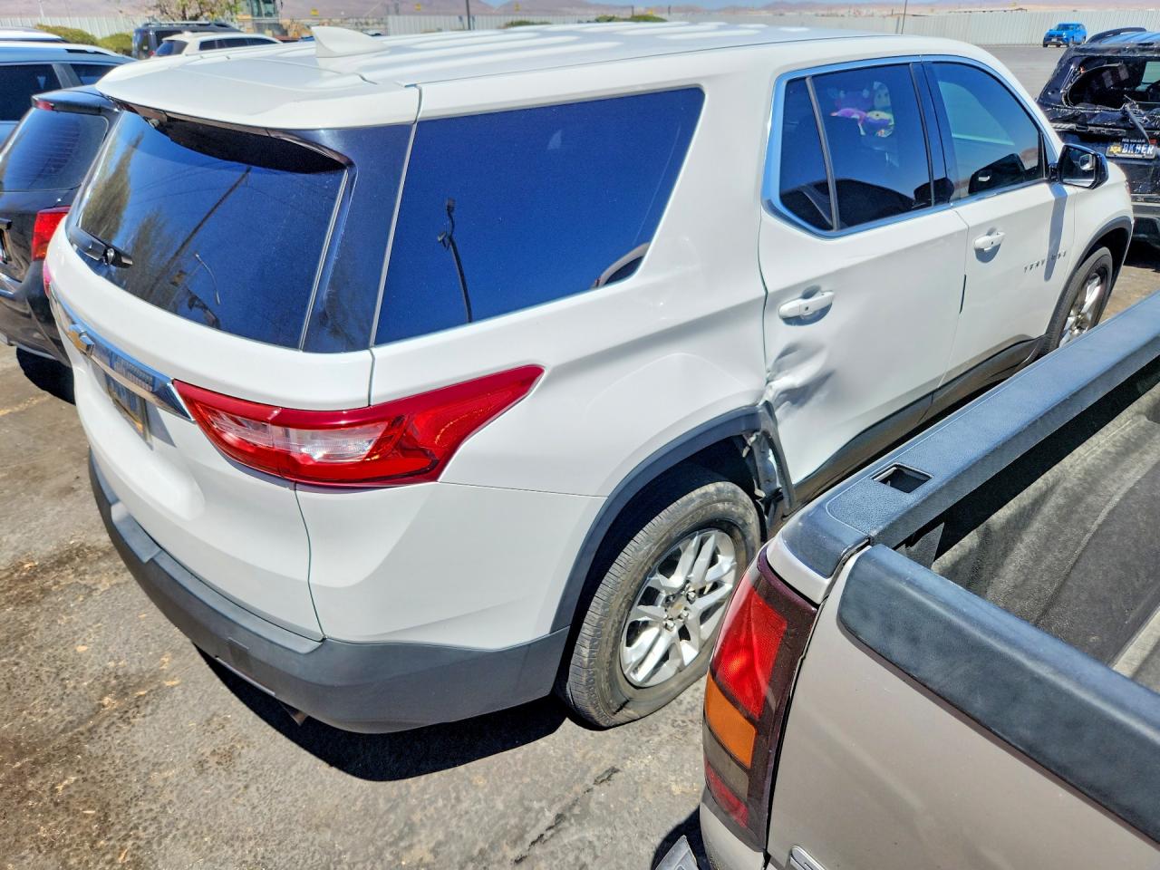 2020 CHEVROLET TRAVERSE LS — снимка 3