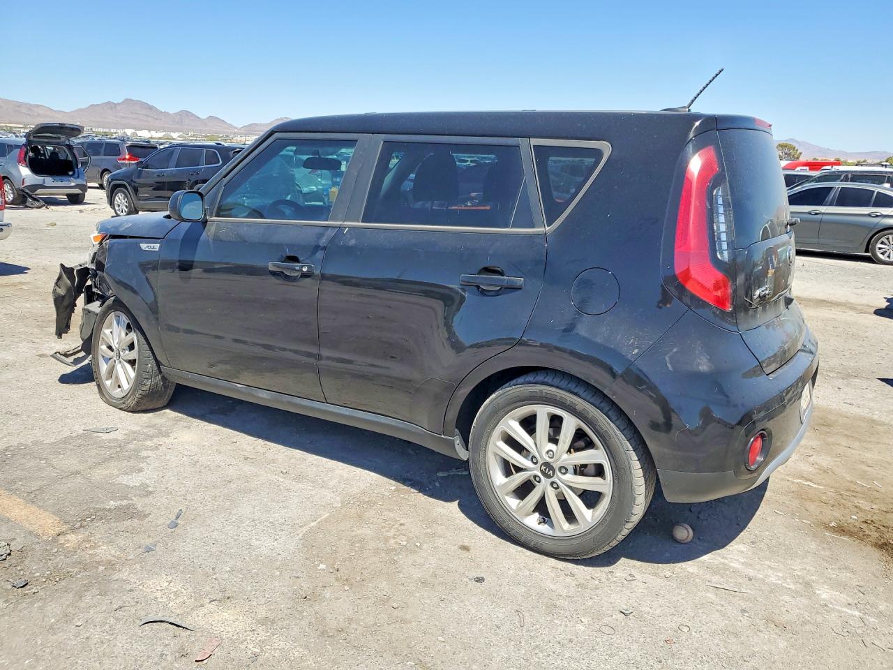 2017 KIA SOUL + — снимка 2