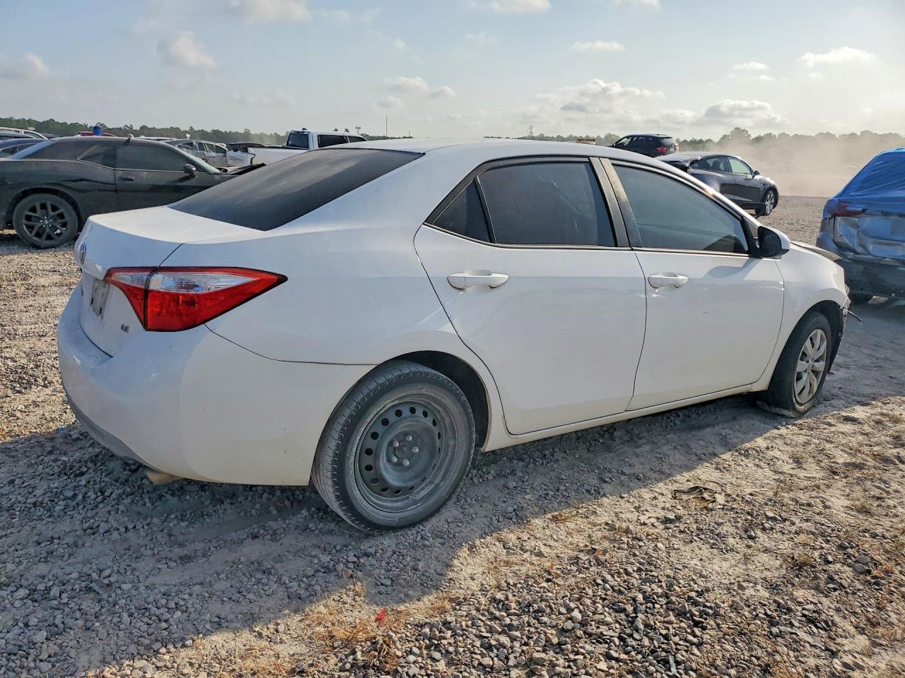 2015 TOYOTA COROLLA LE — снимка 4
