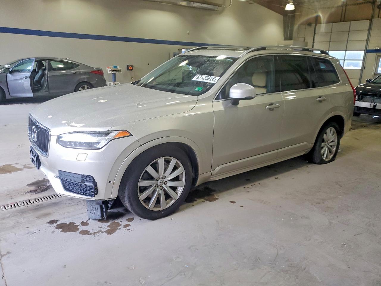 2016 VOLVO XC90 T6