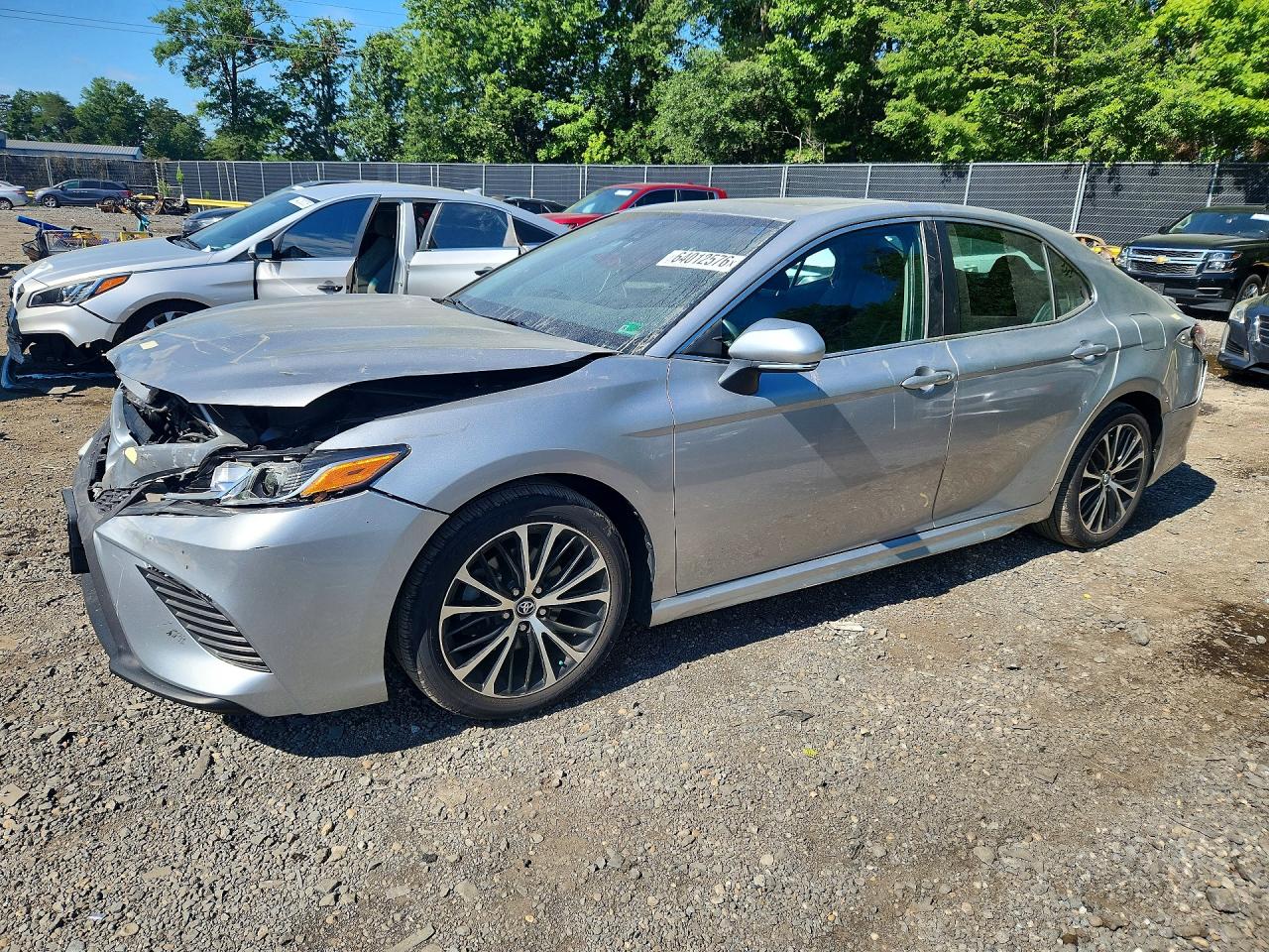 2018 TOYOTA CAMRY SE