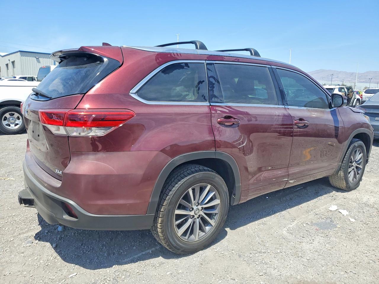 2018 TOYOTA HIGHLANDER XLE — снимка 3