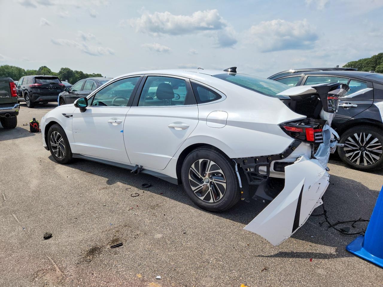 2026 HYUNDAI SONATA HYBRID BLUE — снимка 2