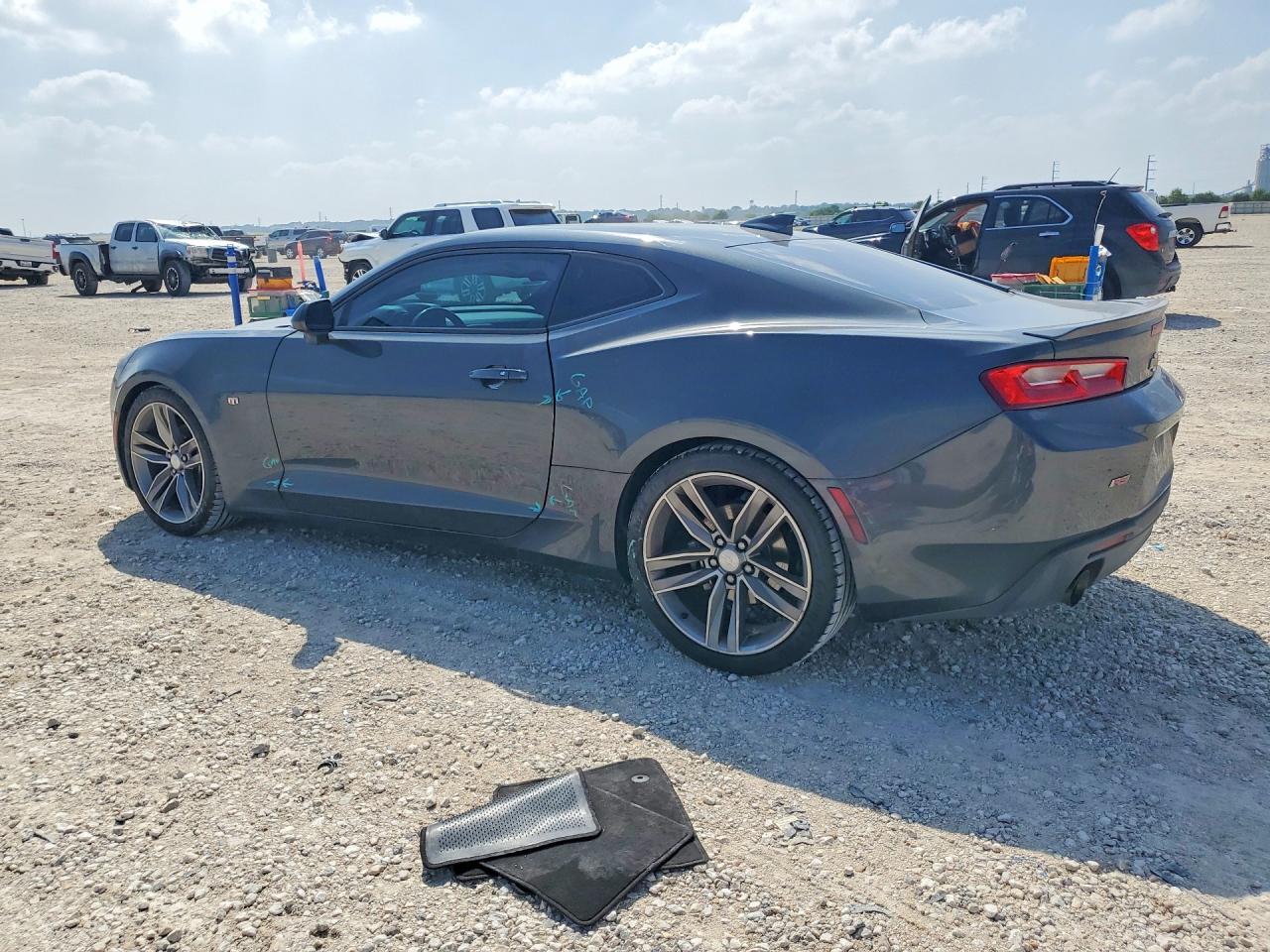 2018 CHEVROLET CAMARO LT — снимка 2