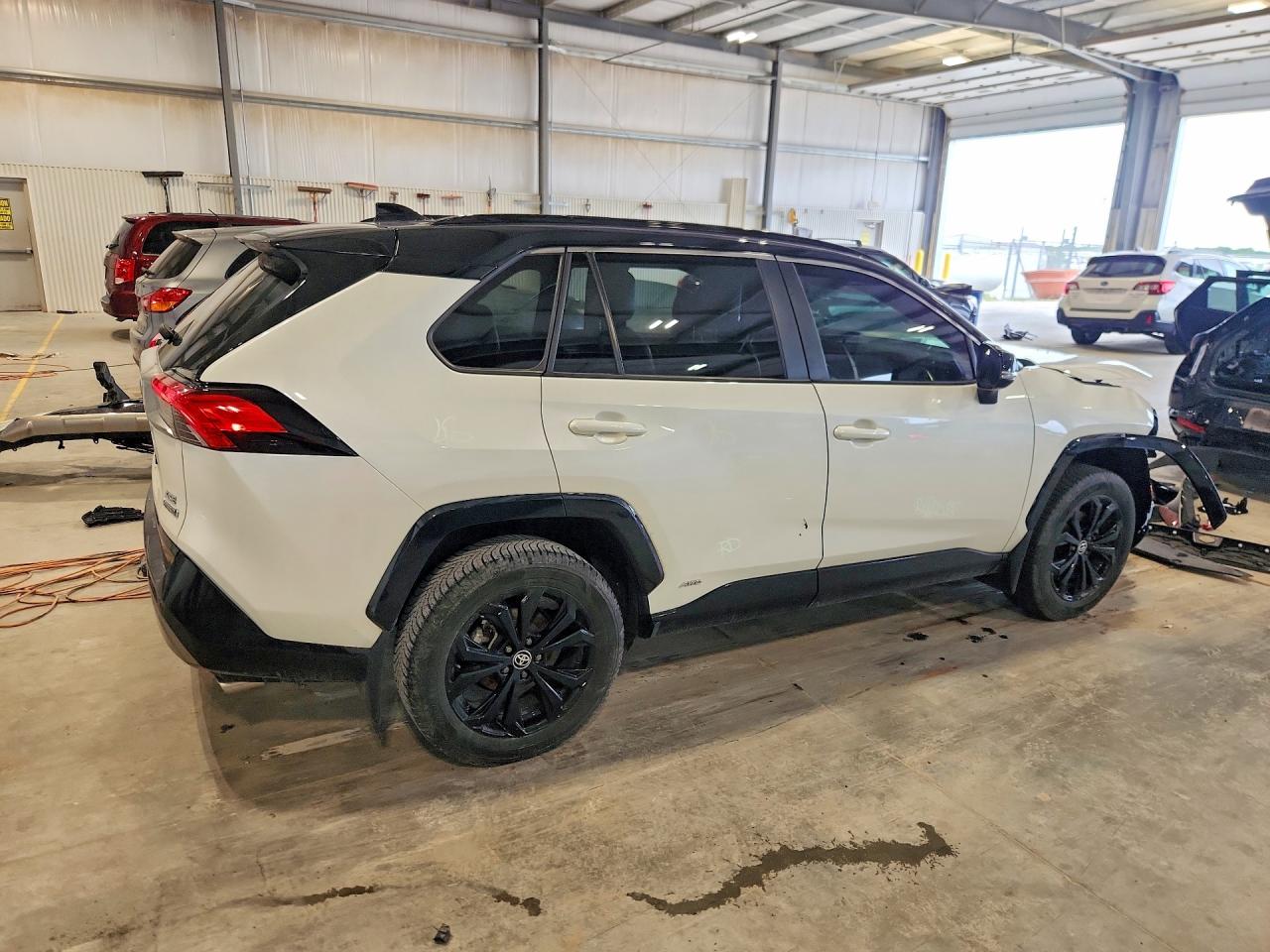 2022 TOYOTA RAV4 XSE — снимка 3