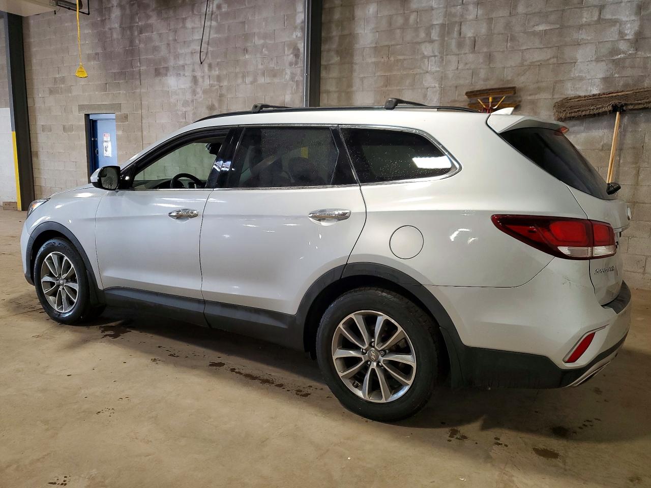 2017 HYUNDAI SANTA FE SE — снимка 2