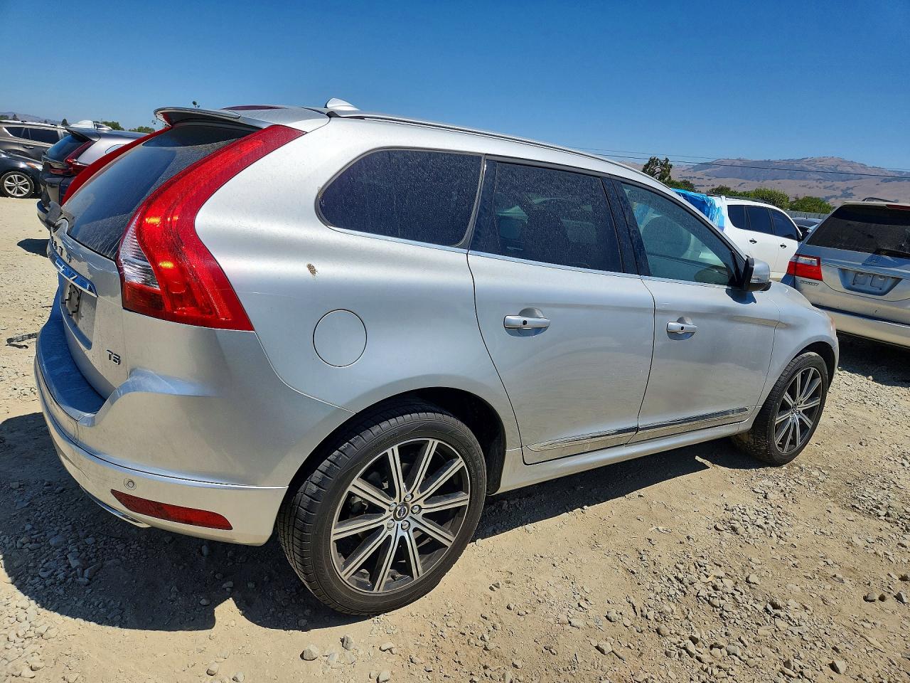2016 VOLVO XC60 T5 PREMIER — снимка 3
