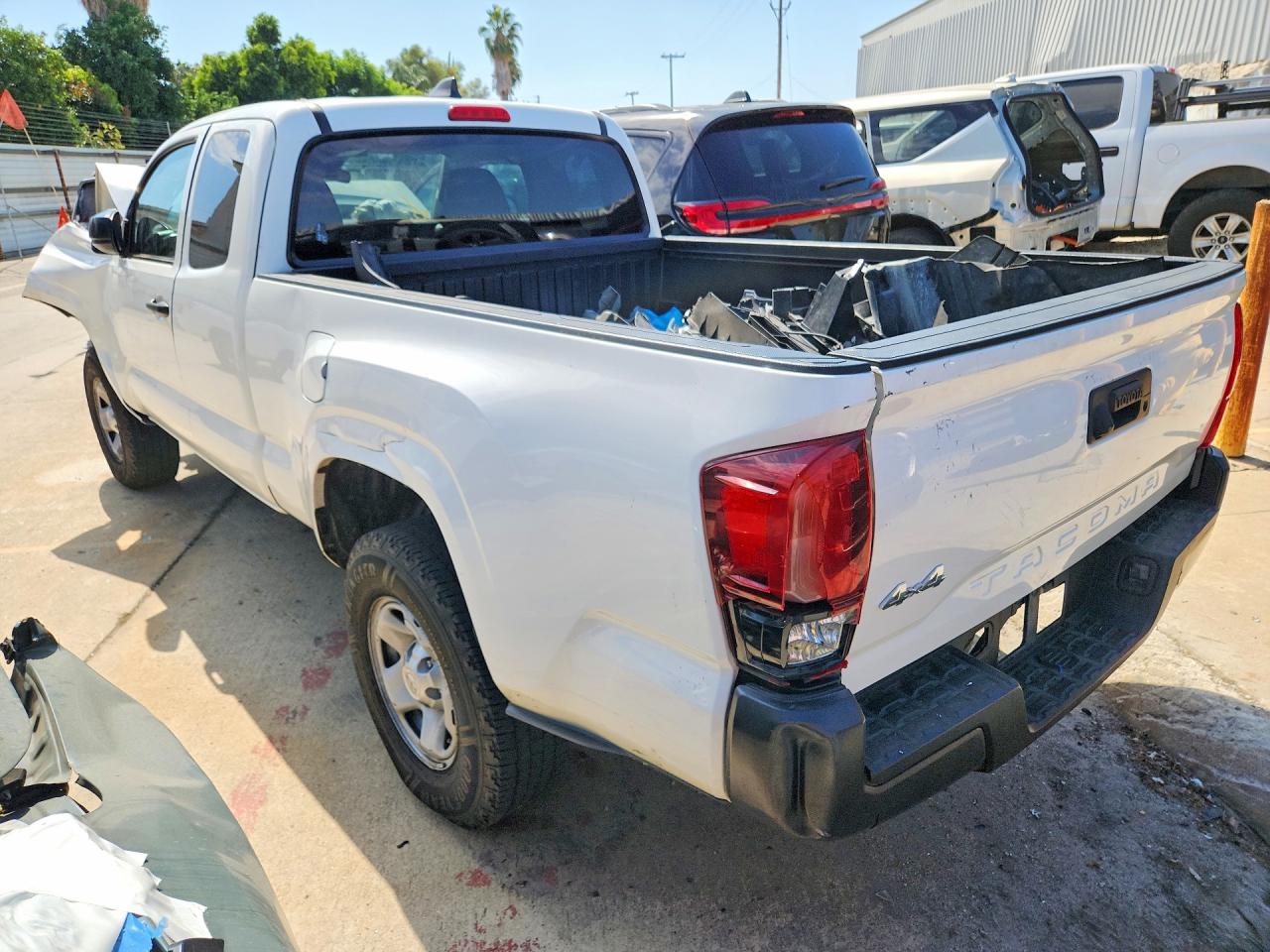 2021 TOYOTA TACOMA SR — снимка 2