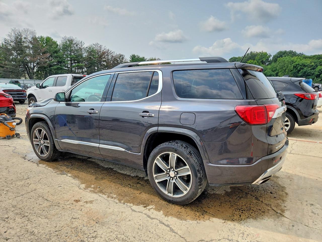 2017 GMC ACADIA DENALI — снимка 2