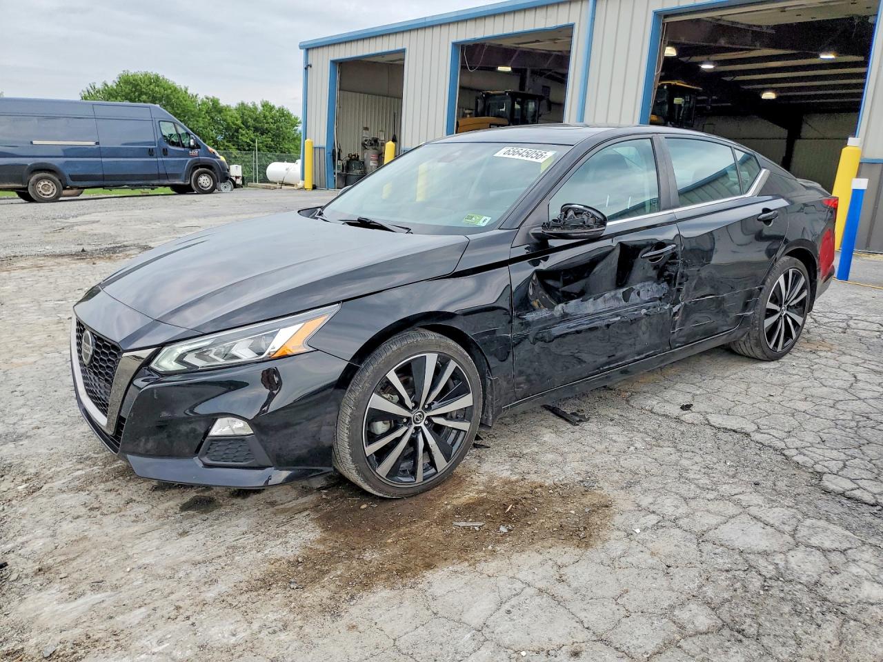 2021 NISSAN ALTIMA SR