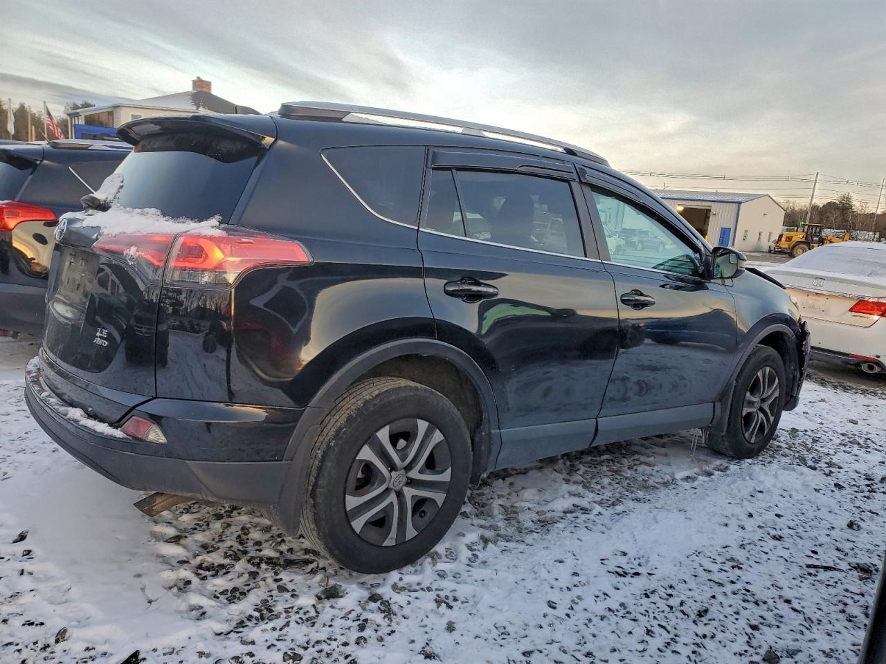 2017 TOYOTA RAV4 LE — снимка 3