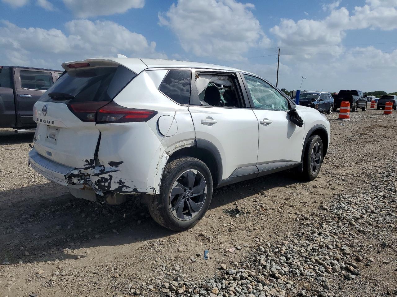 2025 NISSAN ROGUE SV — снимка 3
