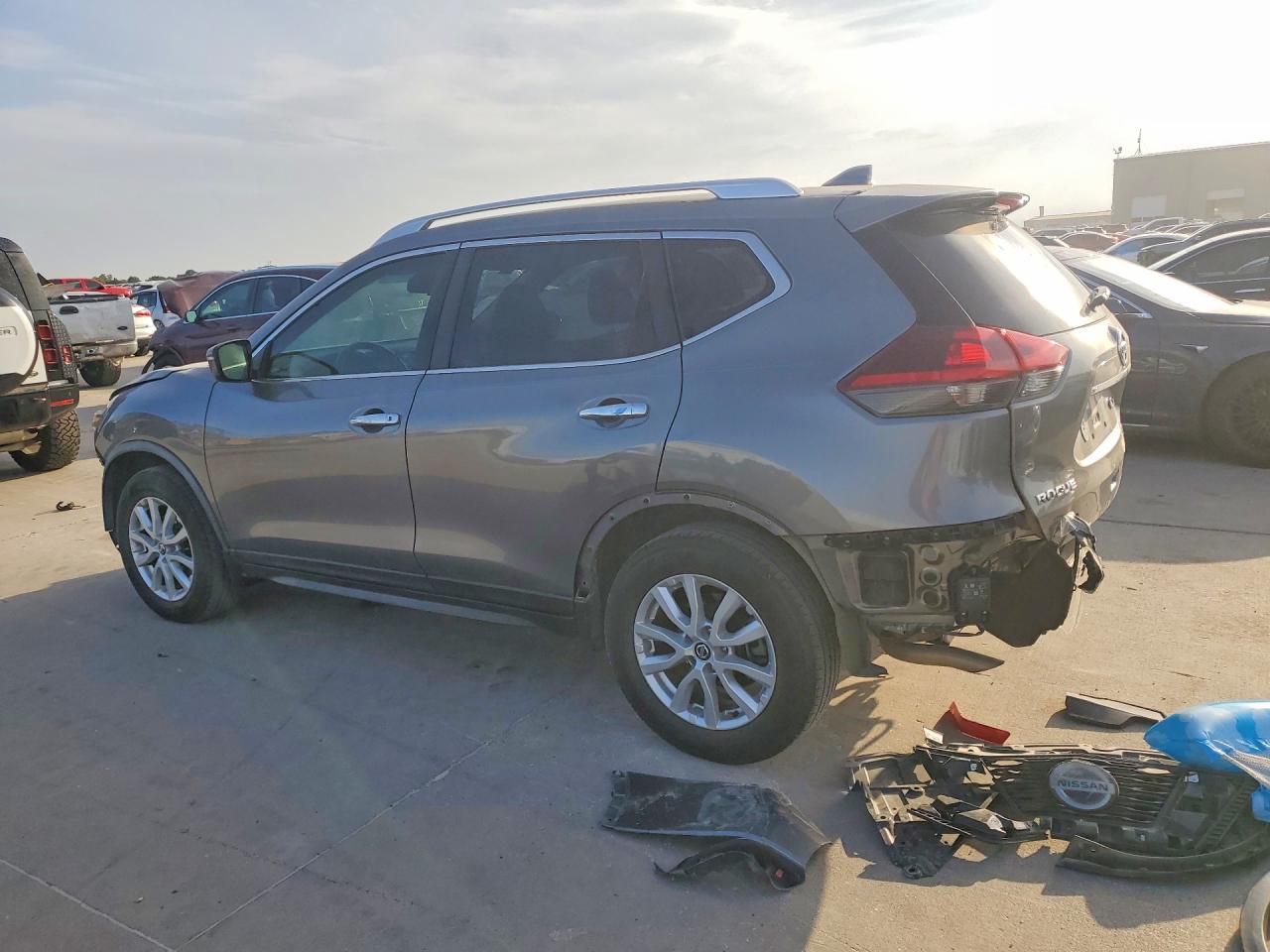 2019 NISSAN ROGUE S — снимка 2