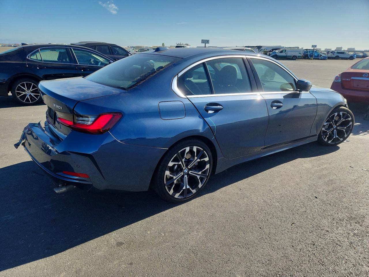 2025 BMW 330I — снимка 3